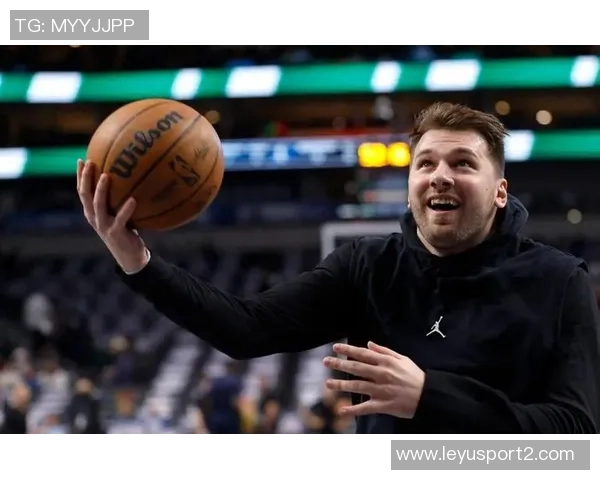 湖人训练营新名单东契奇体重变化引关注从230磅到最高270磅 湖人训练营新名单东契奇体重变化引关注从230磅到最高270磅