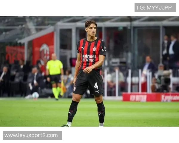 米兰坚定留住福法纳视其为争冠关键球员 米兰坚定留住福法纳视其为争冠关键球员