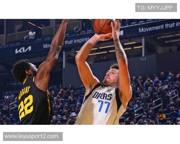 沃尔夫半场表现惊艳9投6中三分球4记独得11分助力球队奋勇争先