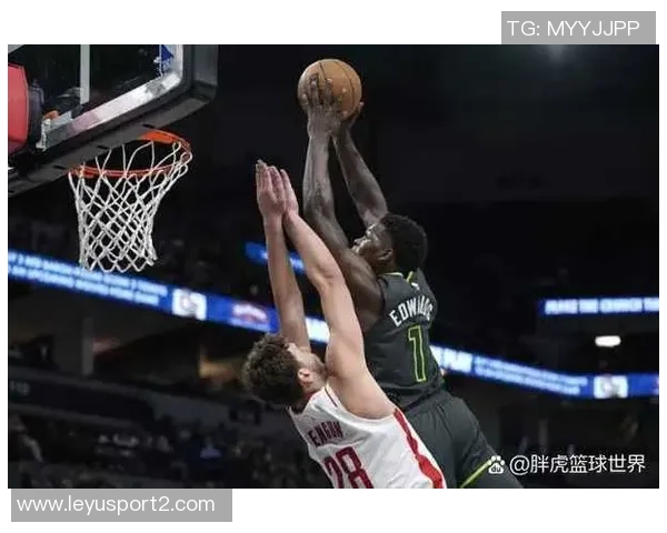 华子分享被唐斯隔扣经历感叹对手身材壮硕高度优势需团队支援