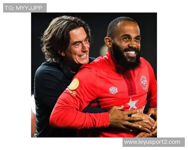 解雇主帅只是表象曼联球迷深知球队问题根源复杂多样 解雇主帅只是表象曼联球迷深知球队问题根源复杂多样